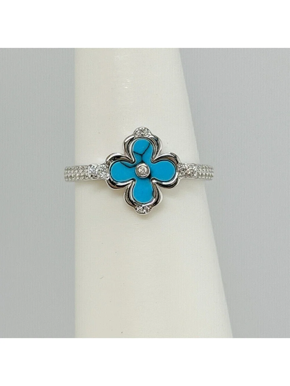 Bomb Party Sterling Club Clover Sz 8 